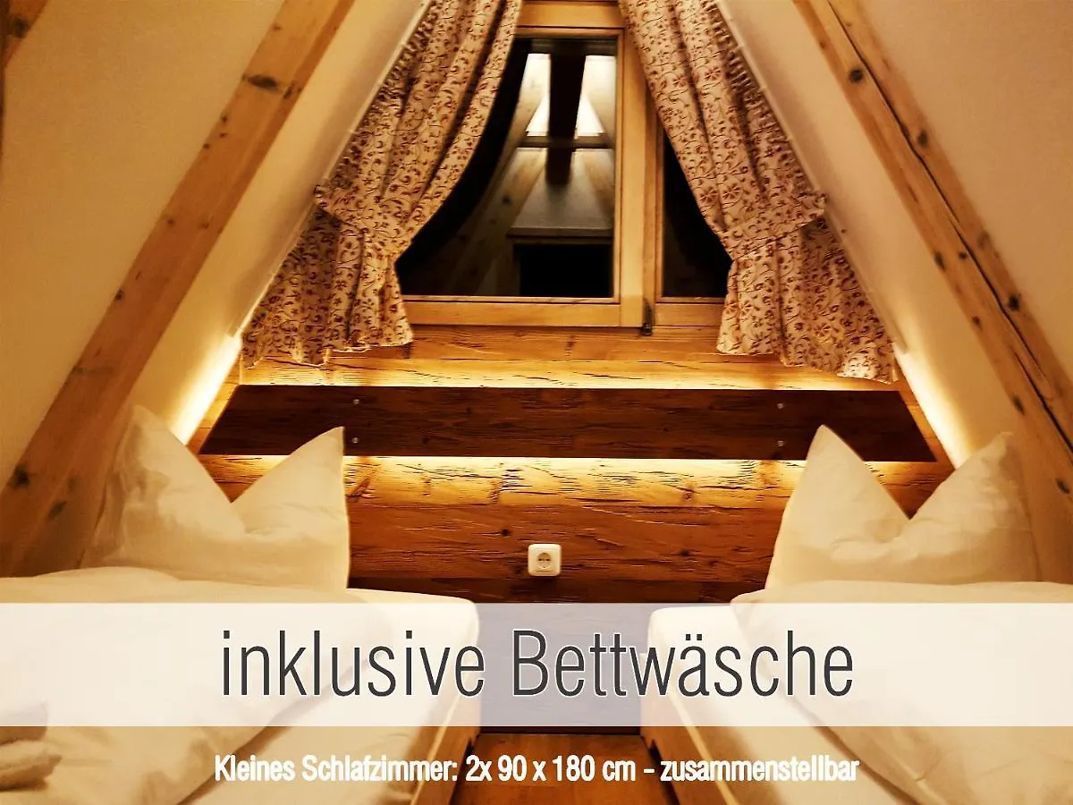 Holiday home Huette41: Ganze Huette Nah Am See Mit Privatem Whirlpool, Sauna. Umzaeunt. Waldkirchen Germany